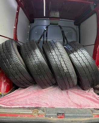 Gomme furgone Toyo nanoenergy van 215/60/16C 103T
