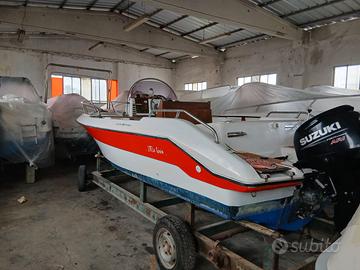 Natante marca Nick Petter modello 605