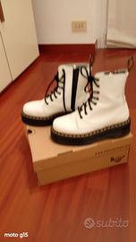 Dr Martens