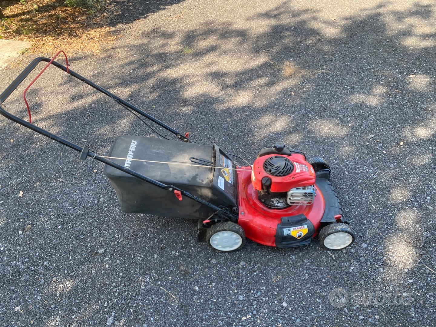 2 Adesivi/Decalcomanie Di Ricambio Nere Per Tosaerba/Trattore Cub Cadet