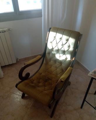 Poltrona legno pesante e tessuto