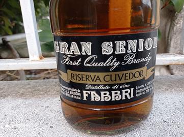 Bottiglia di brandy gran senior vintage