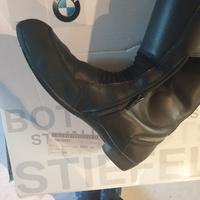 Stivale BMW e stivale Alpinestar