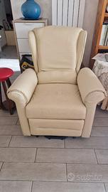 poltrona recrinabile elettrica