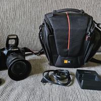 Canon EOS 550D + EF-S 18-55 mm + accessori
