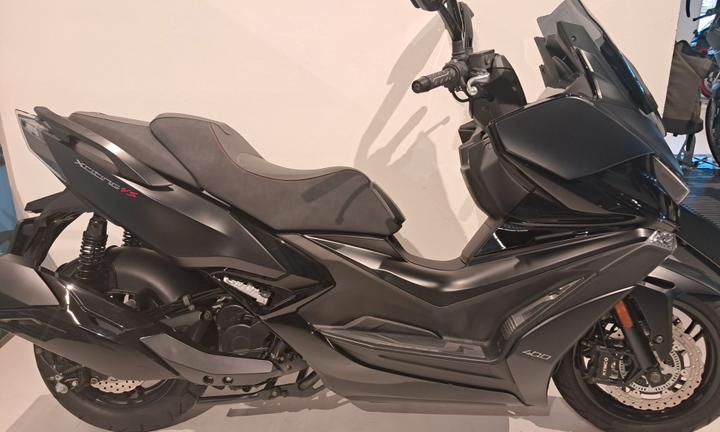 Kymco Xciting 400i VS