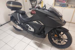 Honda NM4 Vultus - 2016