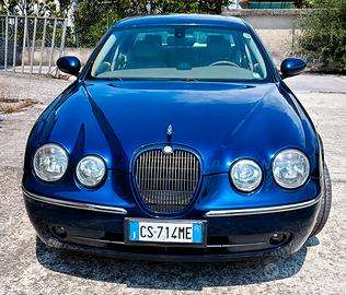 JAGUAr 2.7 diesel anno 2005 km 200000 automaticl  