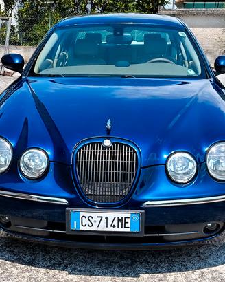 JAGUAr 2.7 diesel anno 2005 km 200000 automaticl  