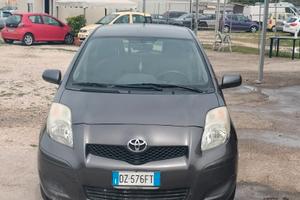Toyota Yaris 1.3 5 porte Sol