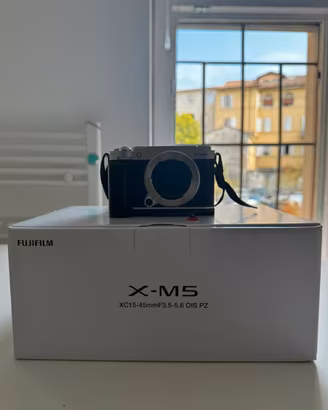 Fujifilm X-M5 Silver + XC 15-45mm