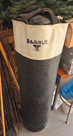 Sacco boxe/ muay thai Barrus come nuovo