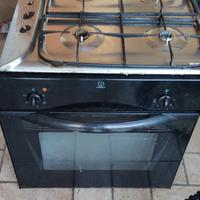 Forno piu' piano cottura Indesit