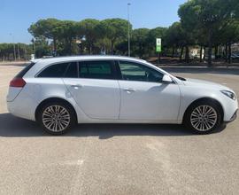 OPEL Insignia - 2013