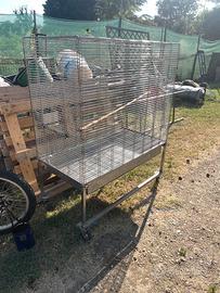 Voliera in acciaio con ruote