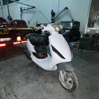 Piaggio zip