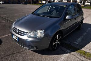 Vw golf 5 2.0 tdi 140cv dsg