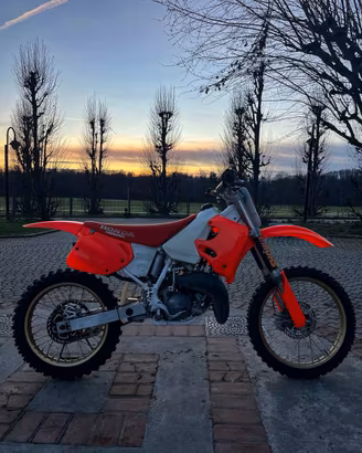 Honda cr 125 HPP - TOTALMENTE RESTAURATA
