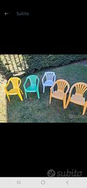 sedie plastica colorate 