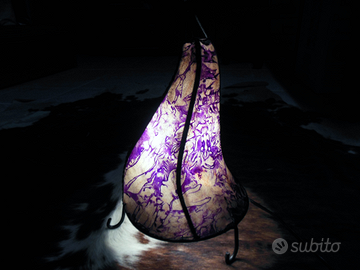 Lampada etnica con disegni viola