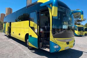 Autobus turistico Iveco Magelys