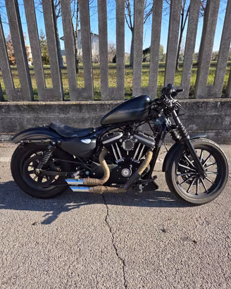 Harley Davidson Sportster Iron 883