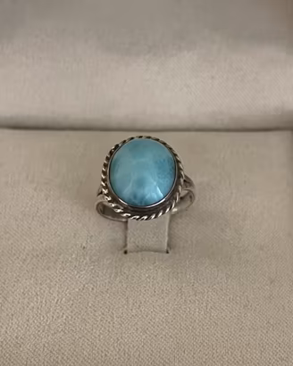 Anello in argento con larimar