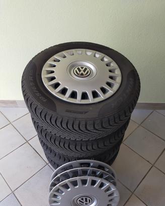 Gomme pirelli invernali complete 195 65 15 nuove