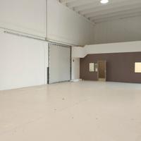 Spazi commerciali negozio /ufficio /magazzino