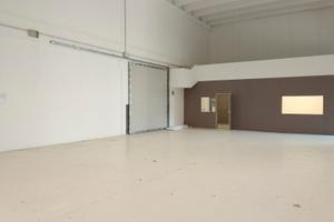 Spazi commerciali negozio /ufficio /magazzino