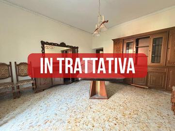 3 LOCALI A CASALNUOVO DI NAPOLI