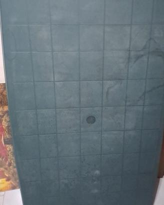 tavolo e sedie in plastica