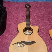 Chitarra acustica nuova!