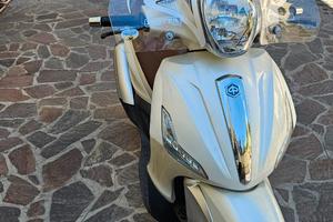 Piaggio Beverly 300