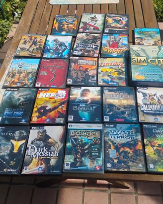 Lotto 22 Giochi PC Vintage + SimCity 3000 Big Box