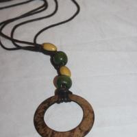 Collana artigianale in legno di cocco - Nigeria, a