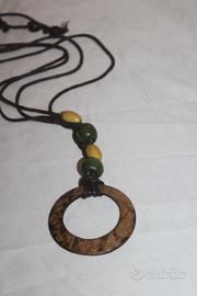 Collana artigianale in legno di cocco - Nigeria, a