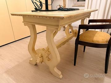 Tavolo scrivania in stile classico 140 x 74 cm