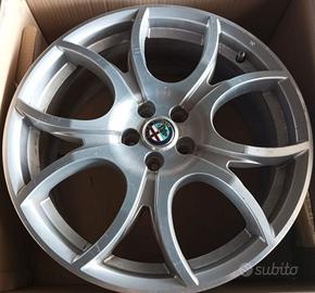 Cerchi in lega 18" originali Alfa 147 DUCATI