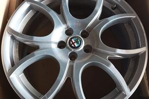 Cerchi in lega 18" originali Alfa 147 DUCATI