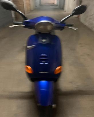 vespa et2