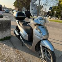 Sh 300i