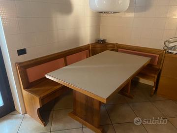 Set cassapanca + tavolo + sedie