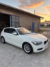 BMW Serie 1 (F20) - Business Full Optional