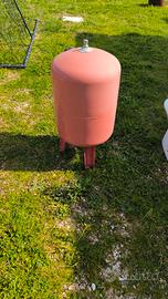 Serbatoio a membrana verticale Varem