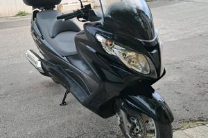SUZUKI BURGMAN 400
