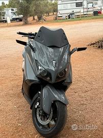 Specchietti per tmax 530 stile Rizoma