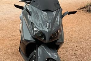 Specchietti per tmax 530 stile Rizoma