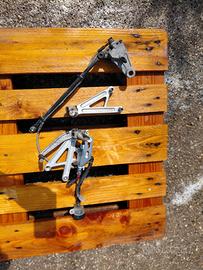 pedane poggiapiedi + impianto frenante posteriore