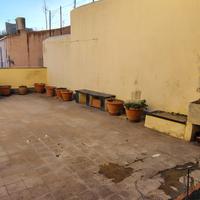 Palazzetto cielo-terra pochi passi via Roccaromana